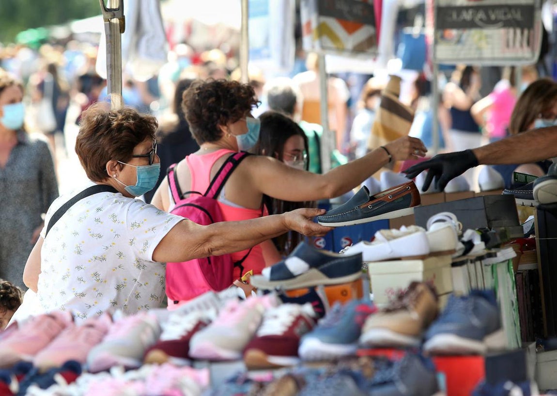 Un «Martes» con mascarillas: en imágenes