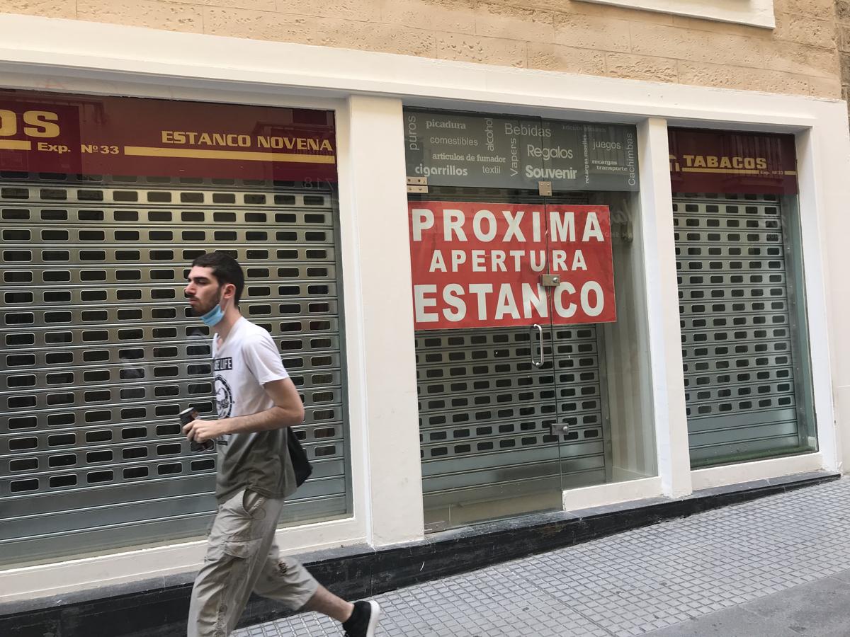 FOTOS: El comercio en Cádiz, en declive