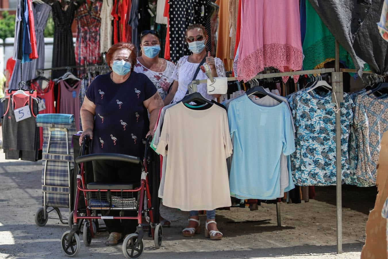 Reabre el mercadillo de Cerro Amate