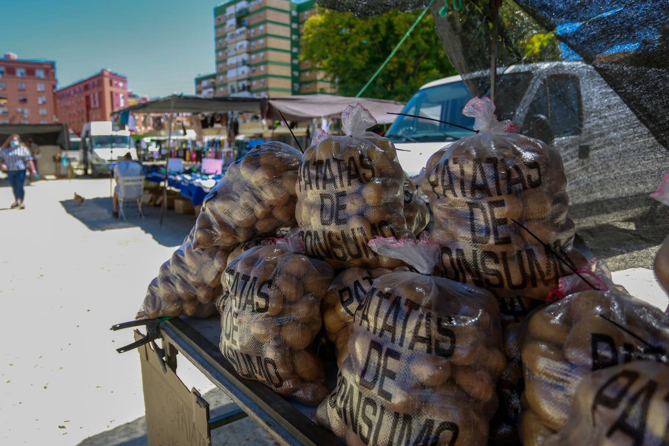 Reabre el mercadillo de Cerro Amate