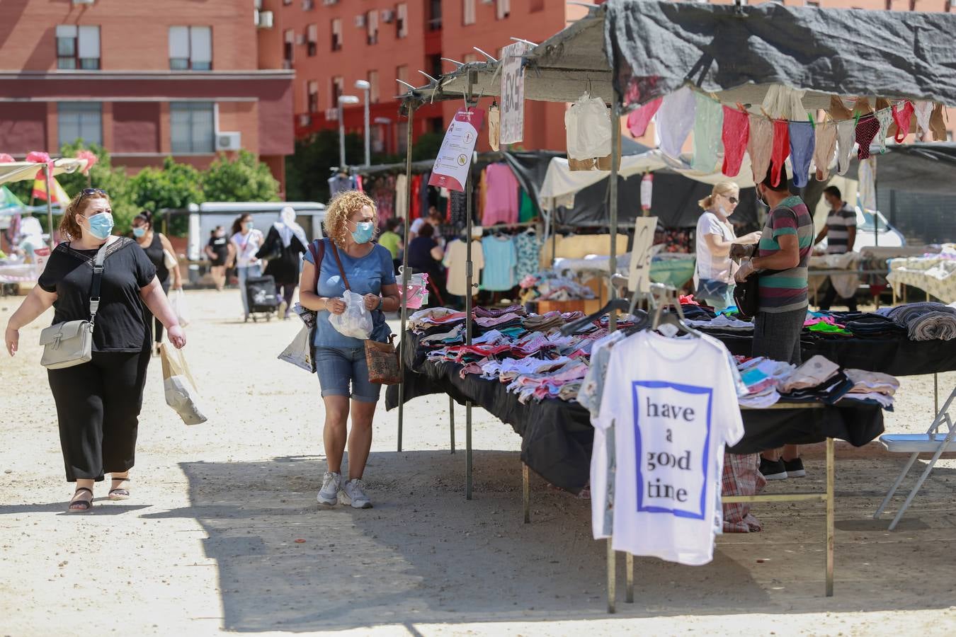 Reabre el mercadillo de Cerro Amate