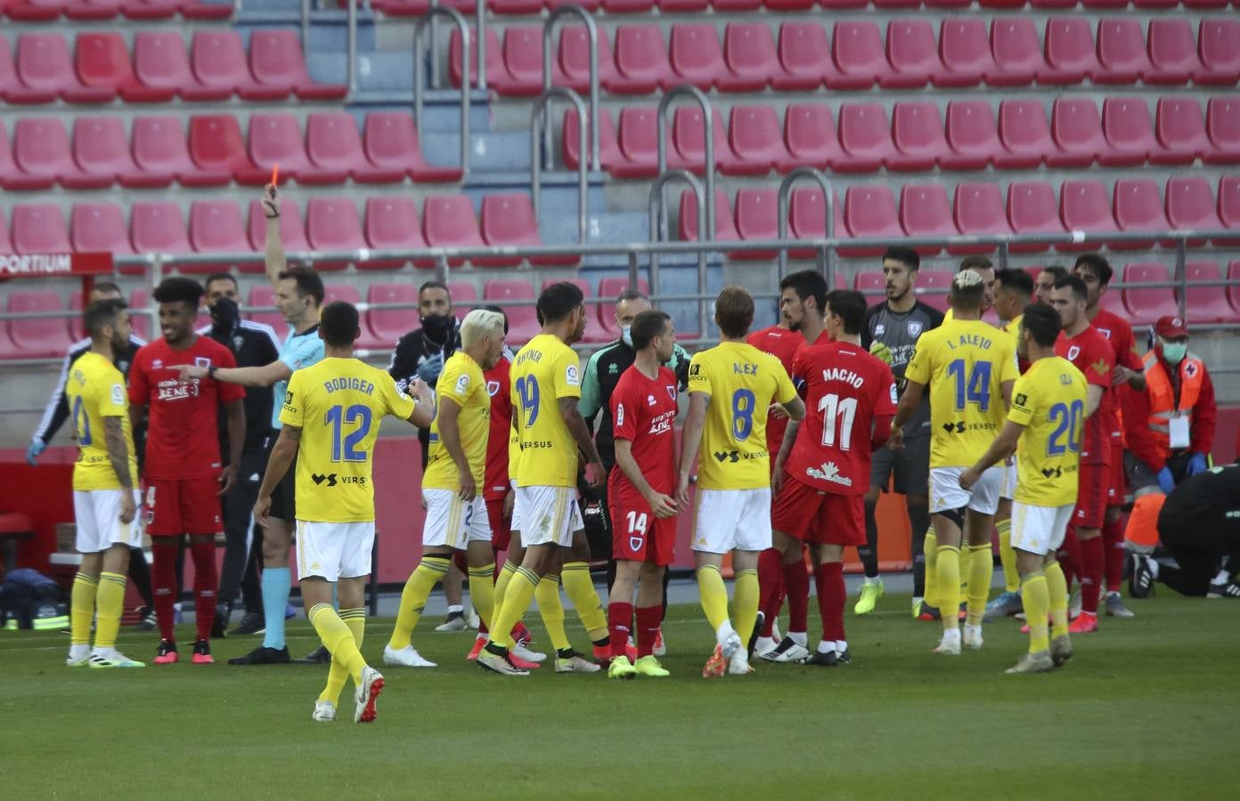 FOTOS: Numancia - Cádiz CF en Soria