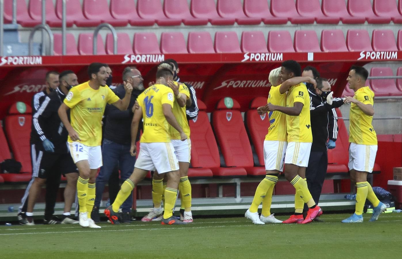 FOTOS: Numancia - Cádiz CF en Soria