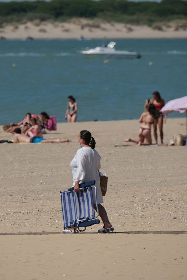 Tranquila jornada de playa en Sanlúcar de Barrameda