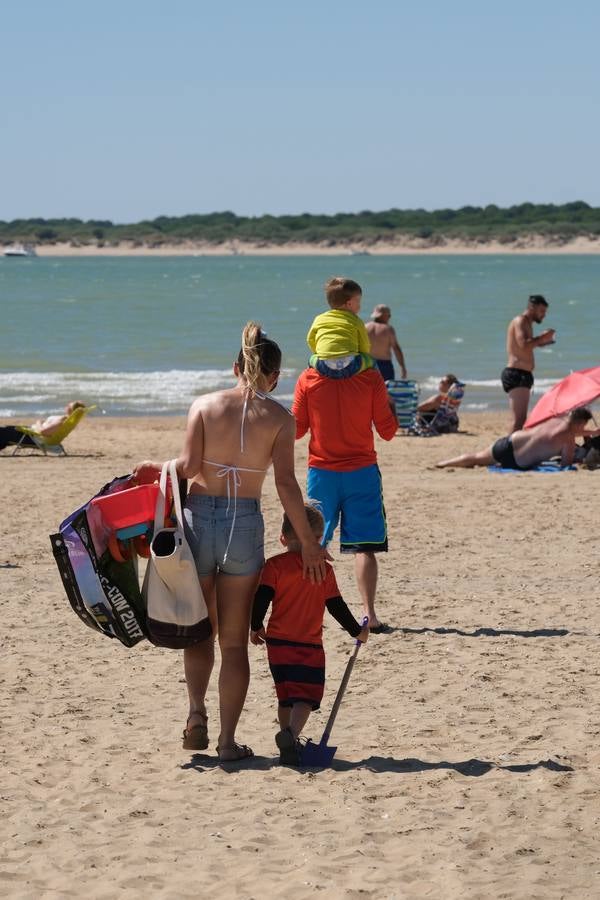 Tranquila jornada de playa en Sanlúcar de Barrameda