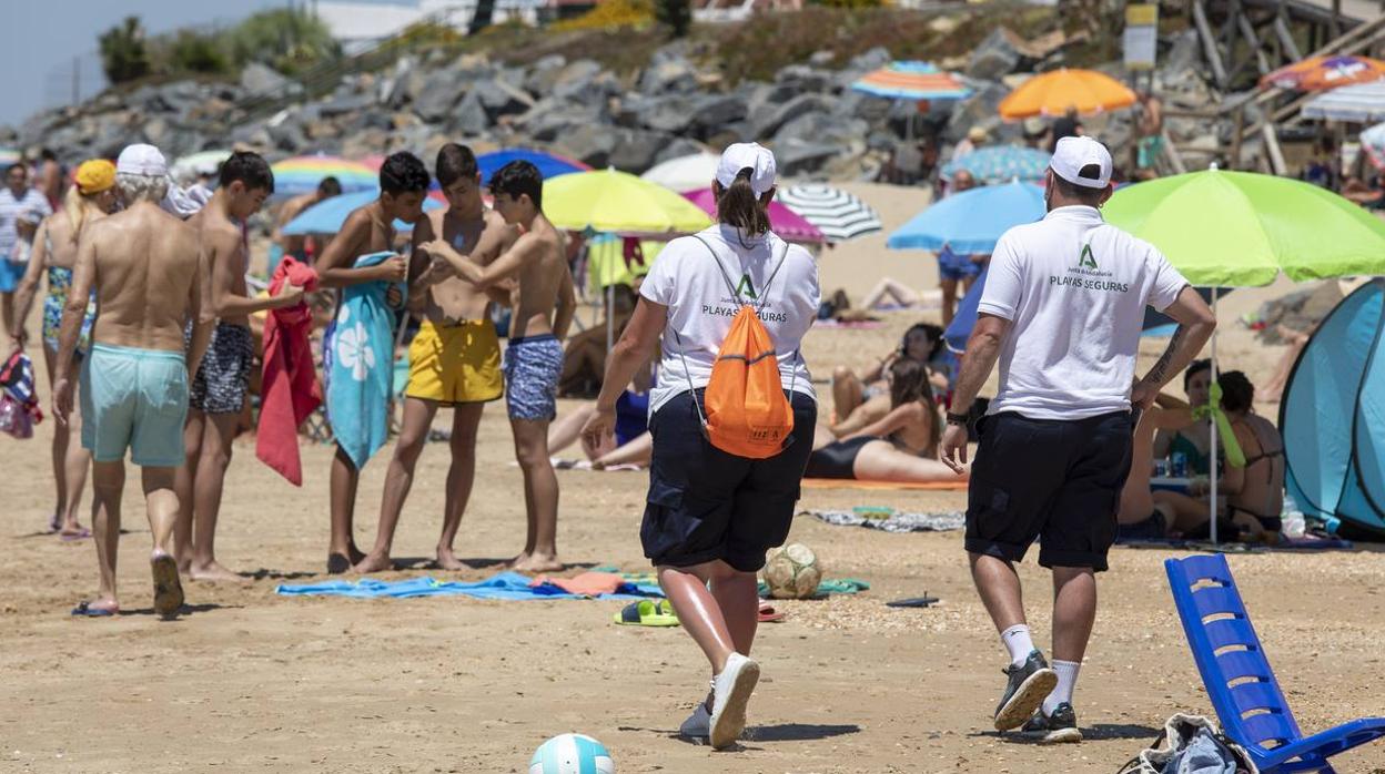 En imágenes, ambiente de la playa de El Portil