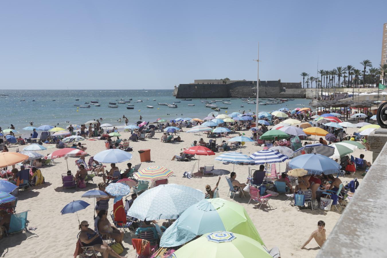 FOTOS: Cádiz presume de playas en el primer día de la &#039;nueva normalidad&#039;