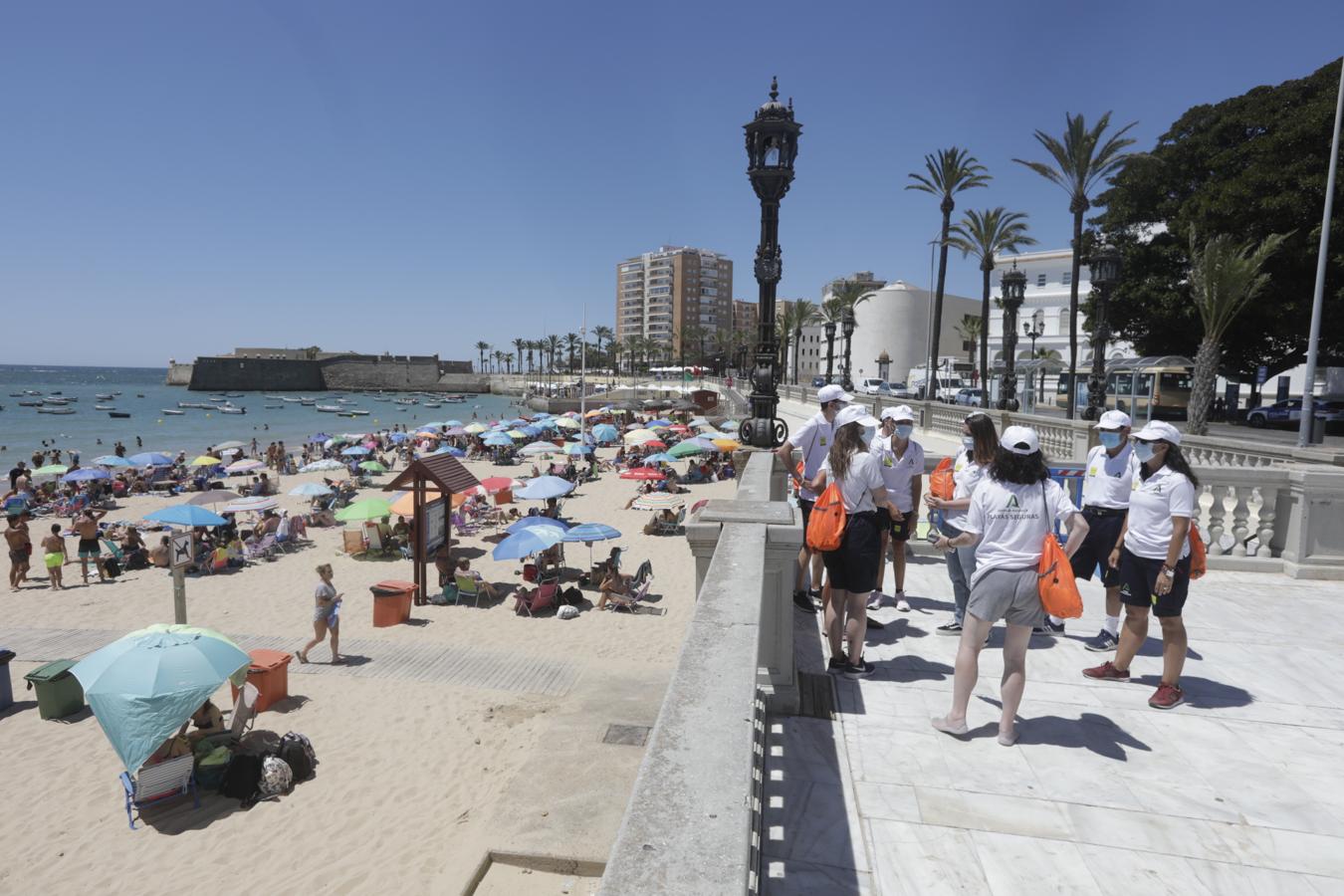 FOTOS: Cádiz presume de playas en el primer día de la &#039;nueva normalidad&#039;