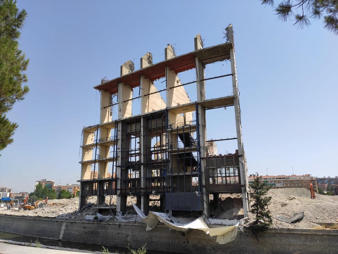 La lenta agonía del Calderón, cerca de su final