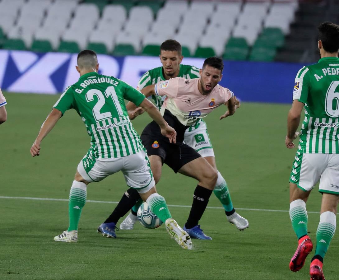 En imágenes, el Betis-Espanyol en el Villamarín