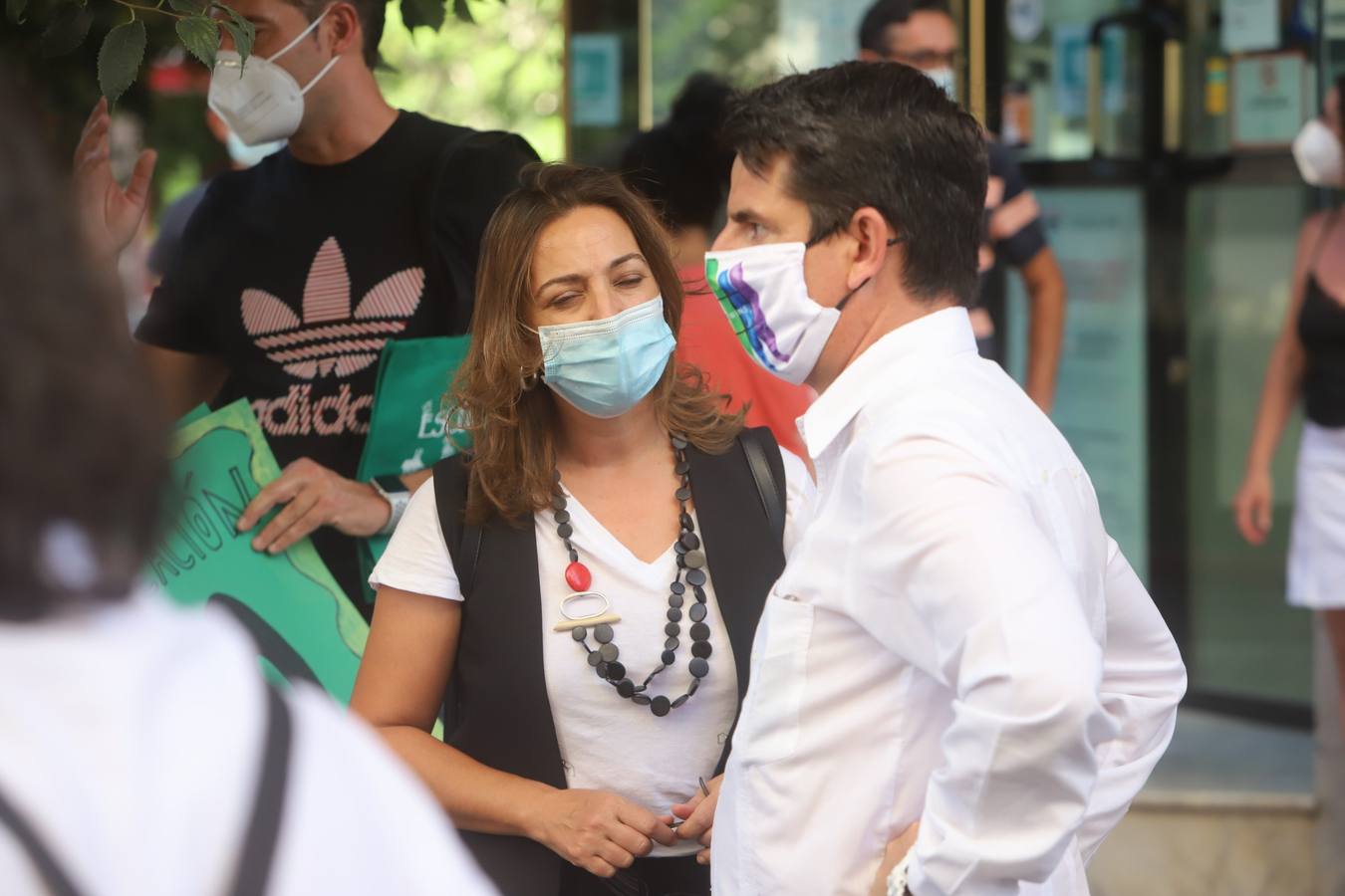 La protesta de padres y alumnos en Córdoba contra el recorte de unidades educativas