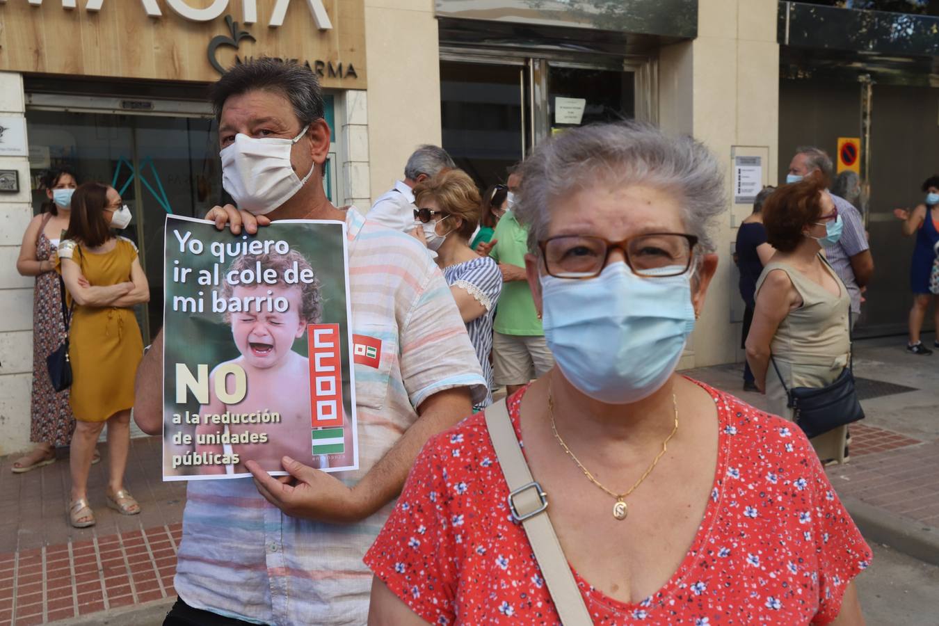 La protesta de padres y alumnos en Córdoba contra el recorte de unidades educativas