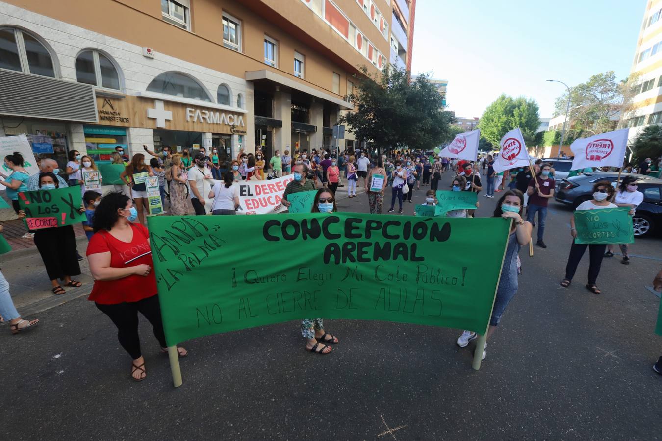 La protesta de padres y alumnos en Córdoba contra el recorte de unidades educativas