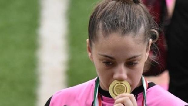 Italia llora a Arianna Varone, la niña con la gracia de Iniesta y el carácter de Gattuso