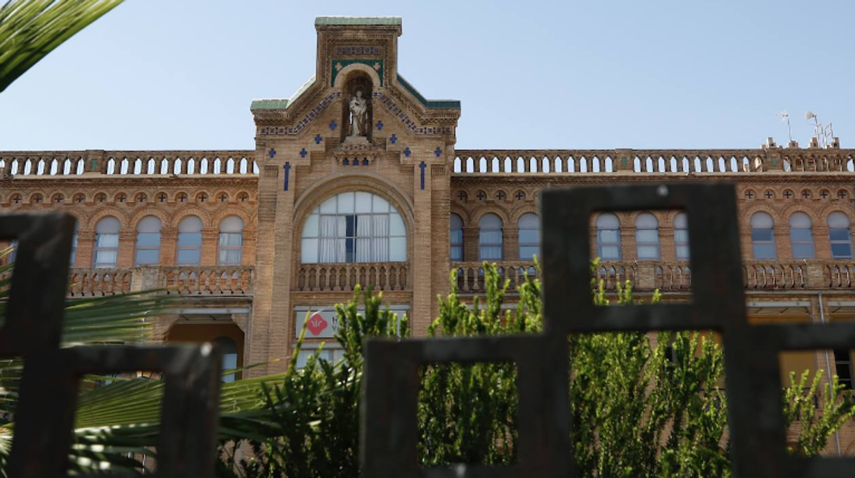 Fachada del Hospital Valencia al Mar