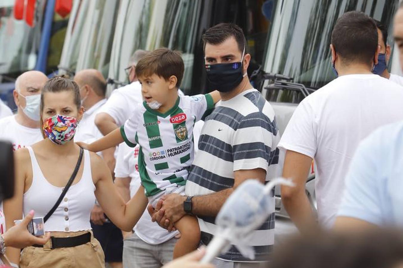 La protesta #Salvarelautocar de Córdoba en imágenes