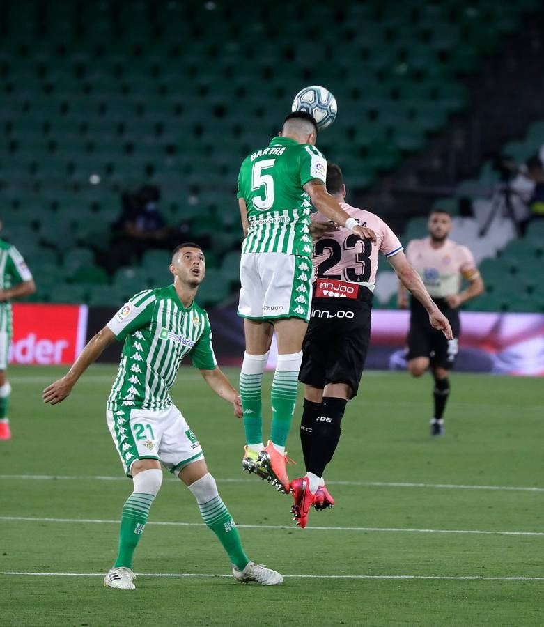 En imágenes, el Betis-Espanyol en el Villamarín