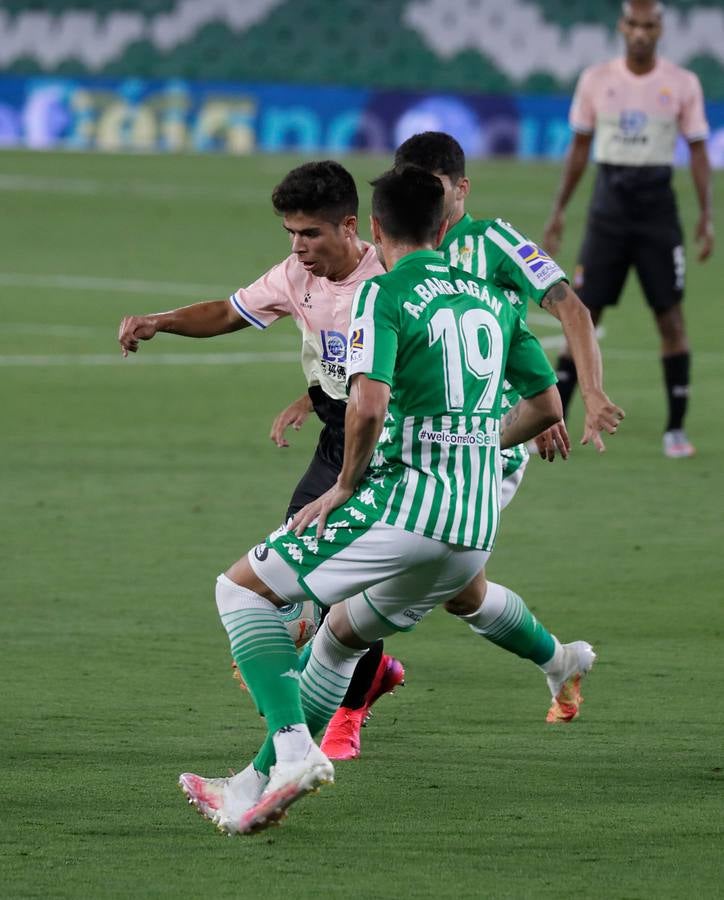 En imágenes, el Betis-Espanyol en el Villamarín