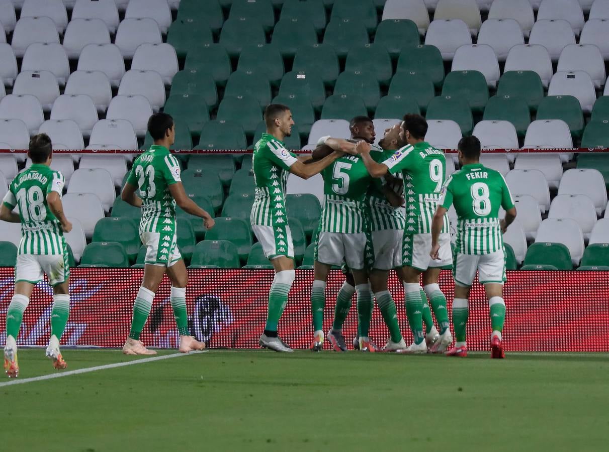 En imágenes, el Betis-Espanyol en el Villamarín