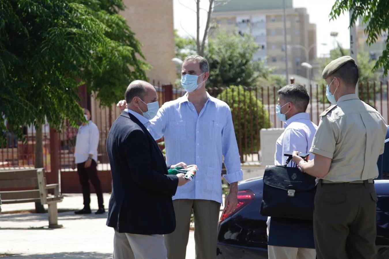 La visita de los Reyes de España al Polígono Sur de Sevilla, en imágenes