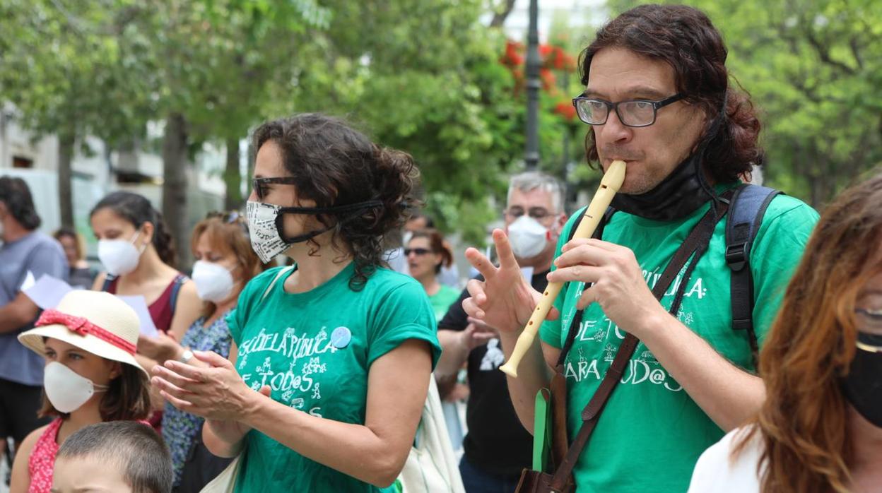 Fotos: las protestas de la escuela pública continúan en las calles de Cádiz