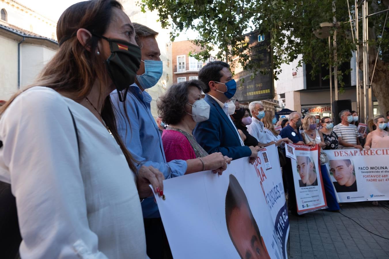 En imágenes, el acto de apoyo en Córdoba a la familia de Paco Molina