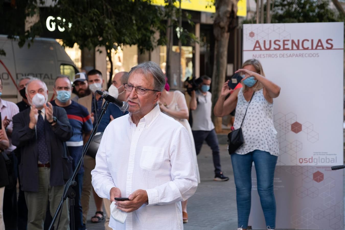 En imágenes, el acto de apoyo en Córdoba a la familia de Paco Molina