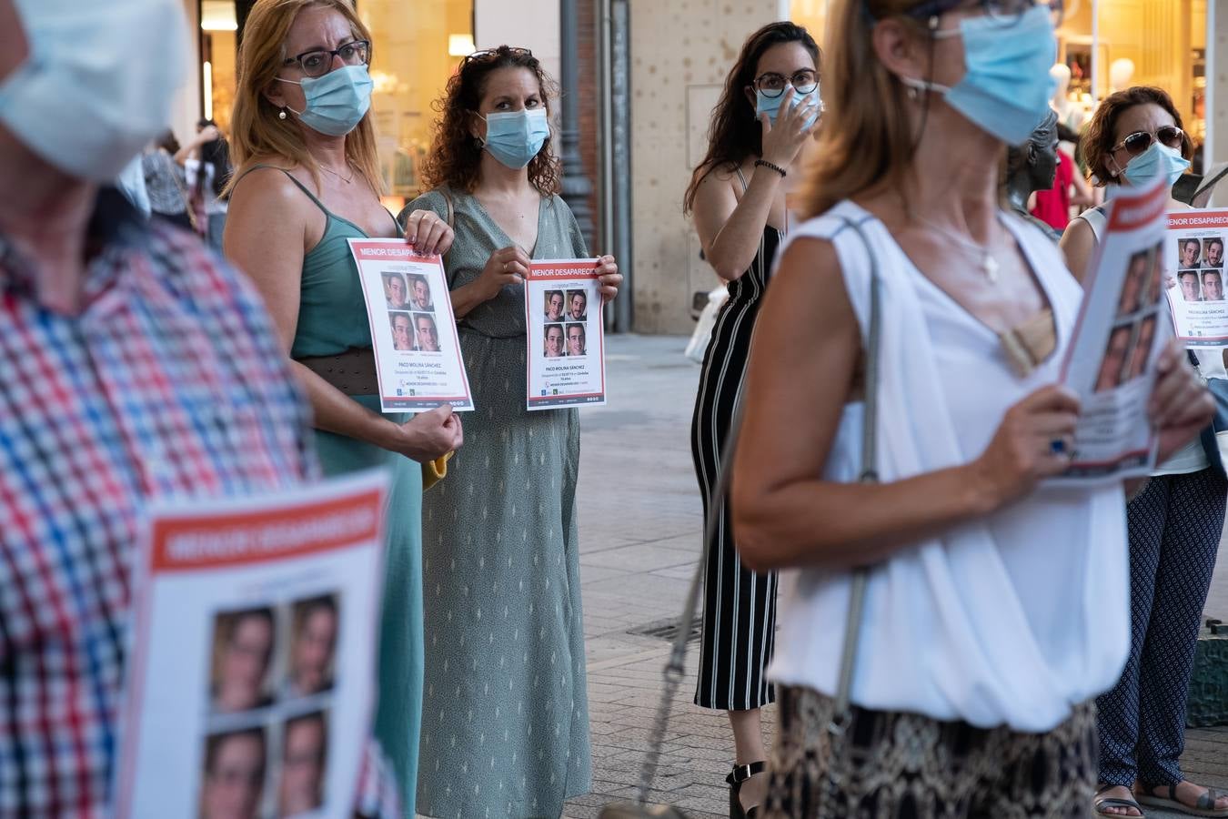 En imágenes, el acto de apoyo en Córdoba a la familia de Paco Molina