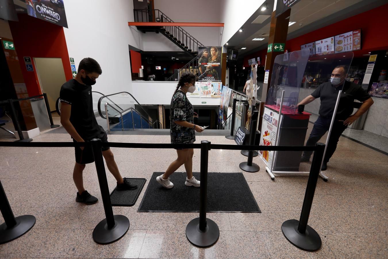 La reapertura de los cines Guadalquivir de Córdoba, en imágenes