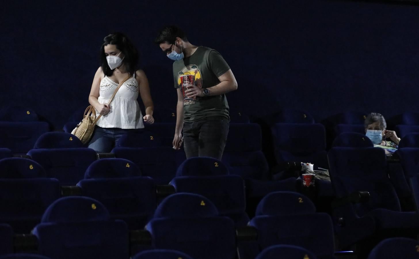 La reapertura de los cines Guadalquivir de Córdoba, en imágenes