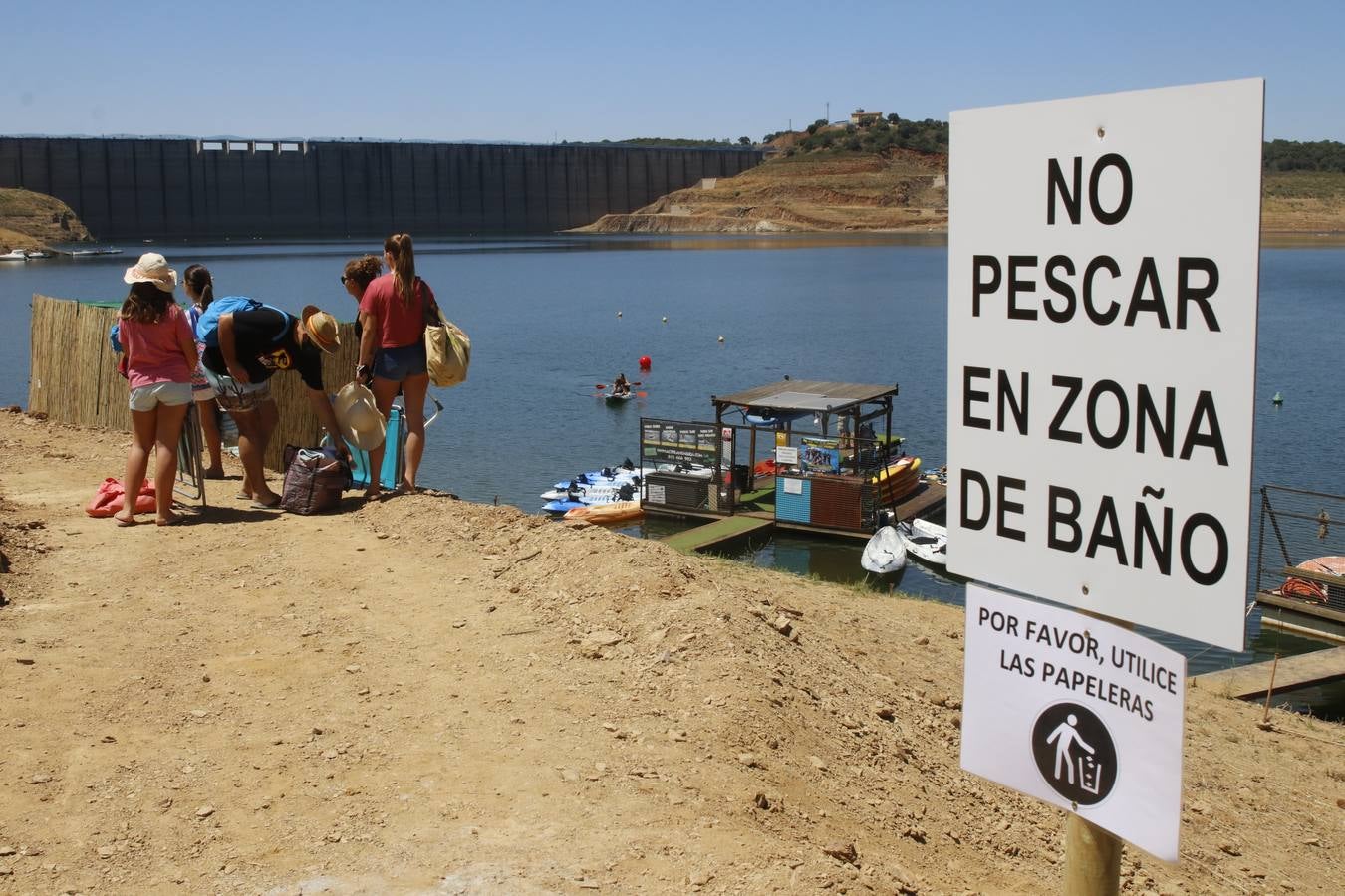 Los primeros chapuzones en las playas de interior de Córdoba