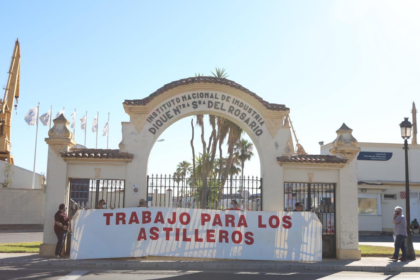 FOTOS: Trabajadores de Navantia en Cádiz piden más carga de trabajo