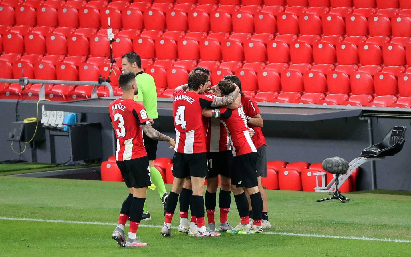 En imágenes, el encuentro entre el Athletic de Bilbao y el Sevilla F.C. en San Mamés