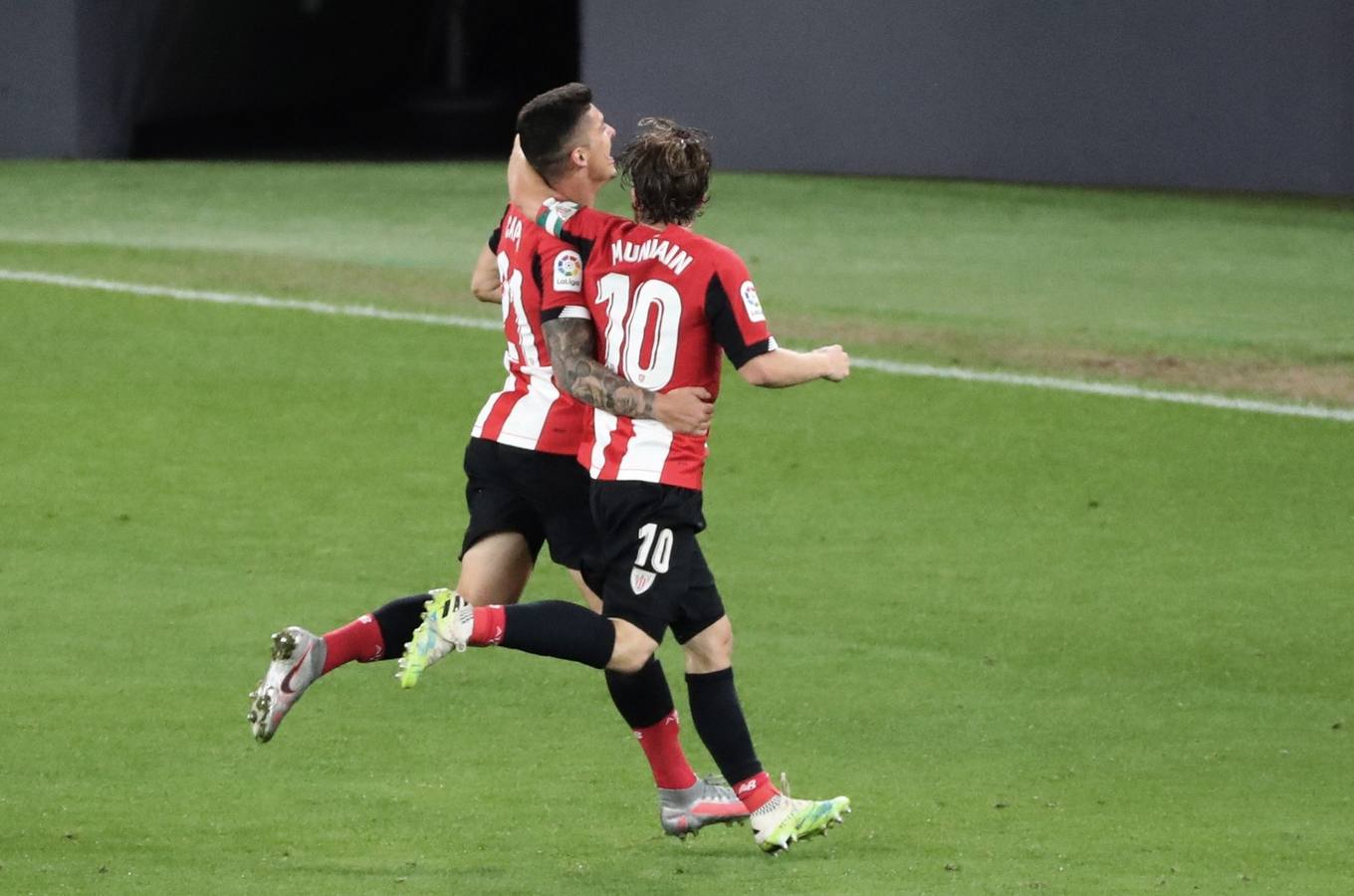 En imágenes, el encuentro entre el Athletic de Bilbao y el Sevilla F.C. en San Mamés