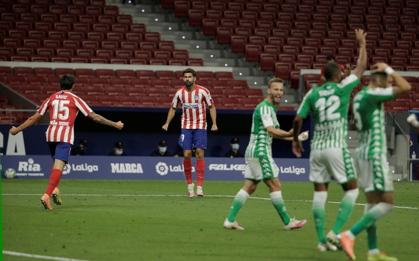 En imágenes, el encuentro entre el Atlético de Madrid y el Betis en el Wanda Metropolitano