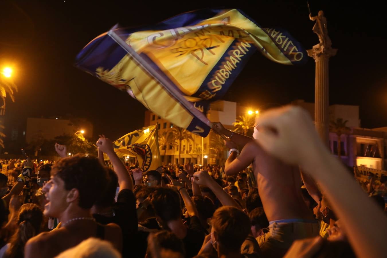 FOTOS: Cádiz celebra el ansiado ascenso de su equipo a la Primera División