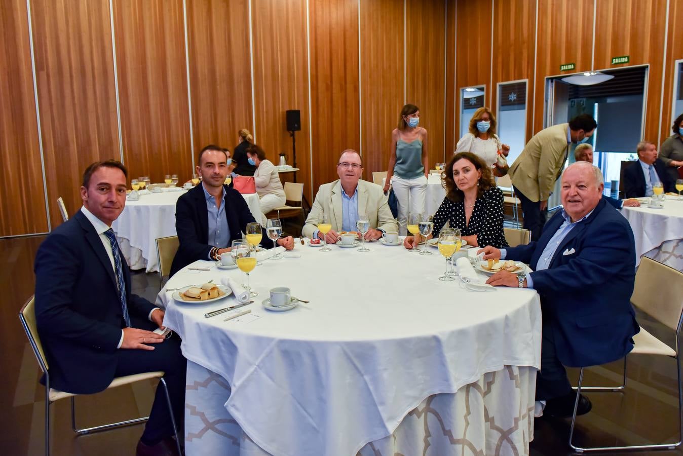 FOTOS: Reencuentro de invitados en La Mirada Económica