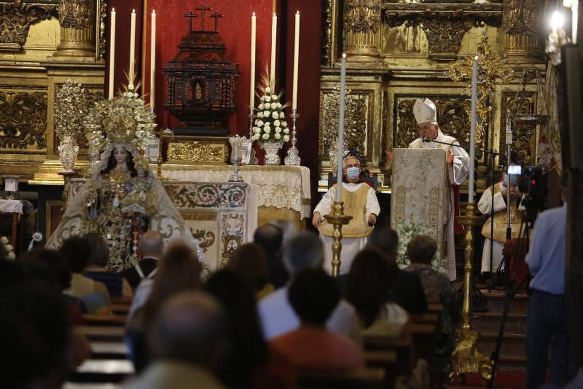 La misa del obispo de Córdoba en San Cayetano, en imágenes