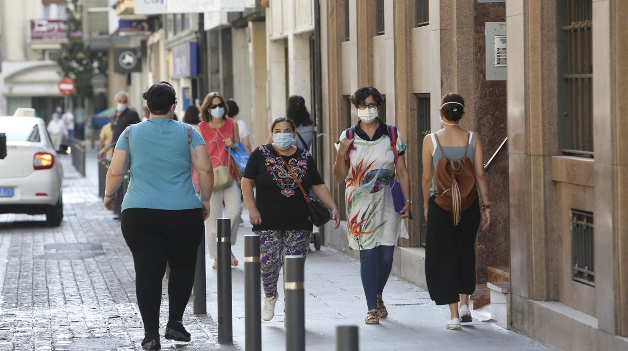 El primer día del uso obligatorio de mascarillas en Córdoba, en imágenes