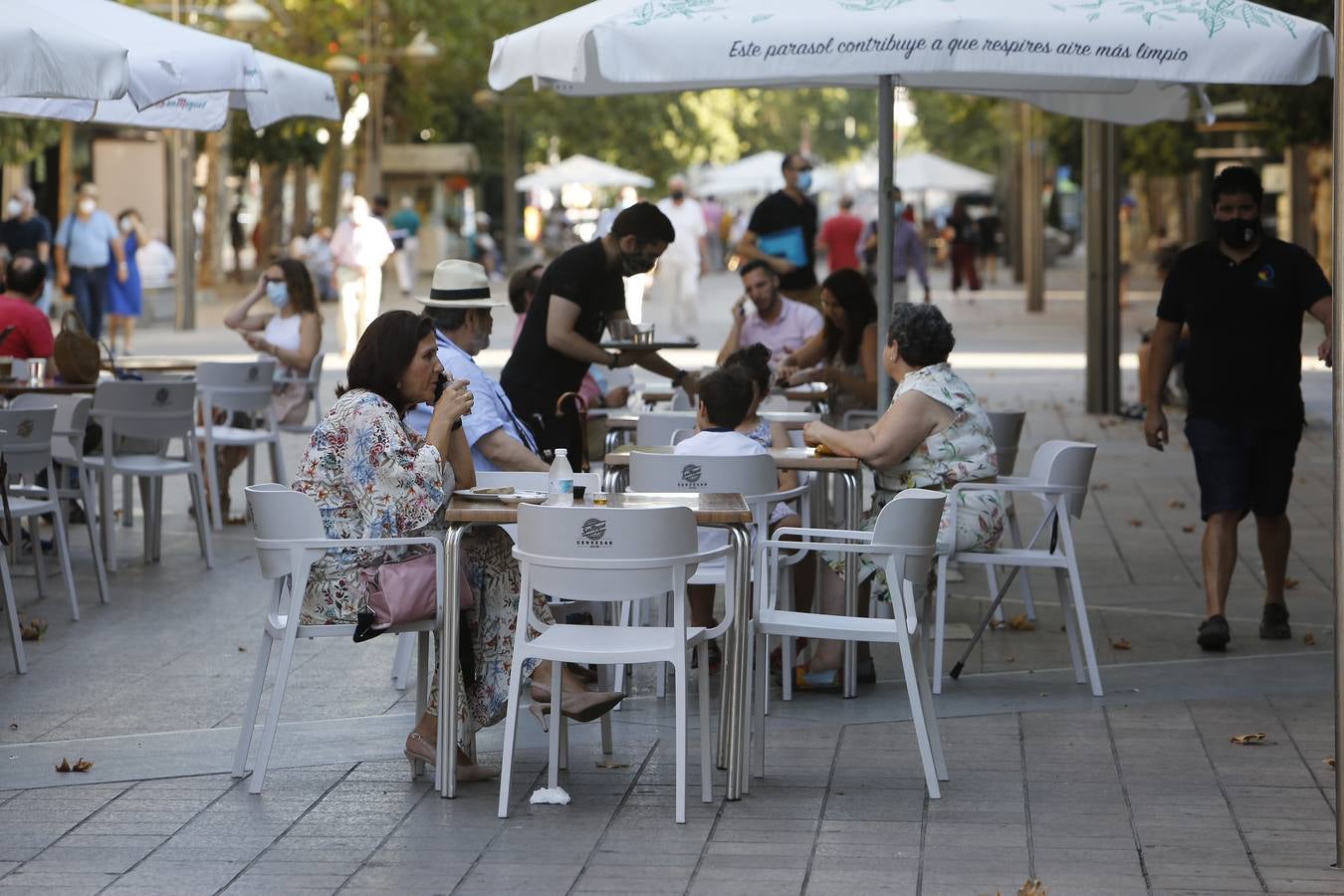 El primer día del uso obligatorio de mascarillas en Córdoba, en imágenes