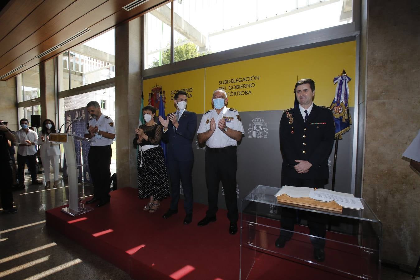 La toma de posesión del nuevo comisario jefe de la Policía Nacional en Córdoba, en imágenes