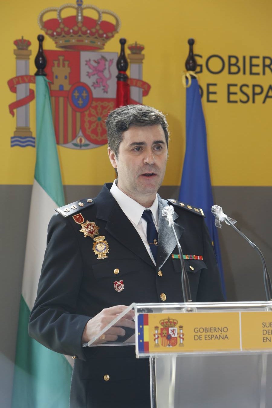 La toma de posesión del nuevo comisario jefe de la Policía Nacional en Córdoba, en imágenes