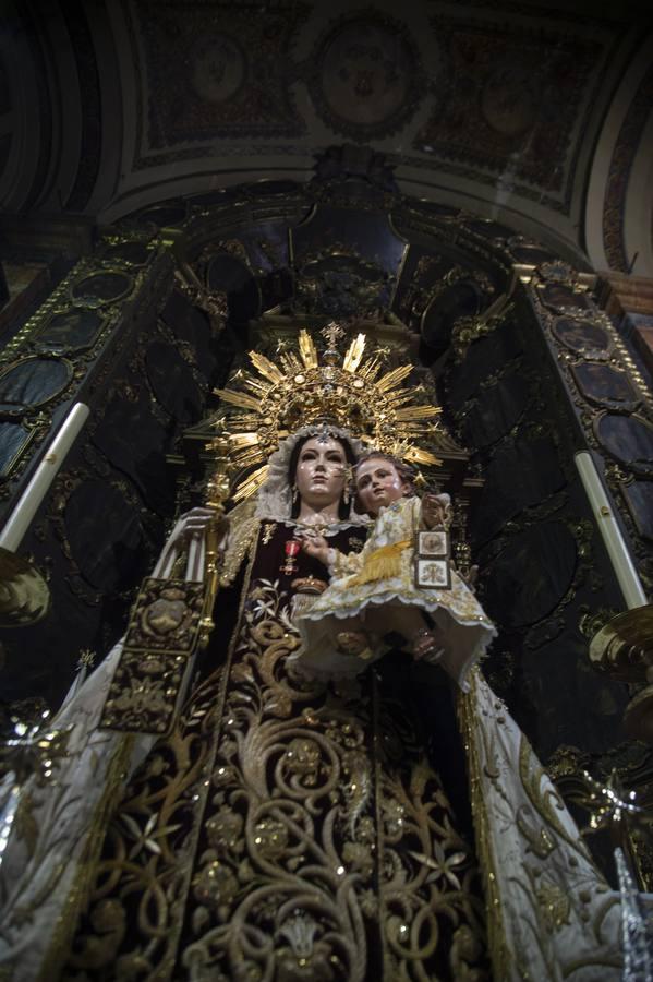 Veneración de la Virgen del Carmen del Buen Suceso