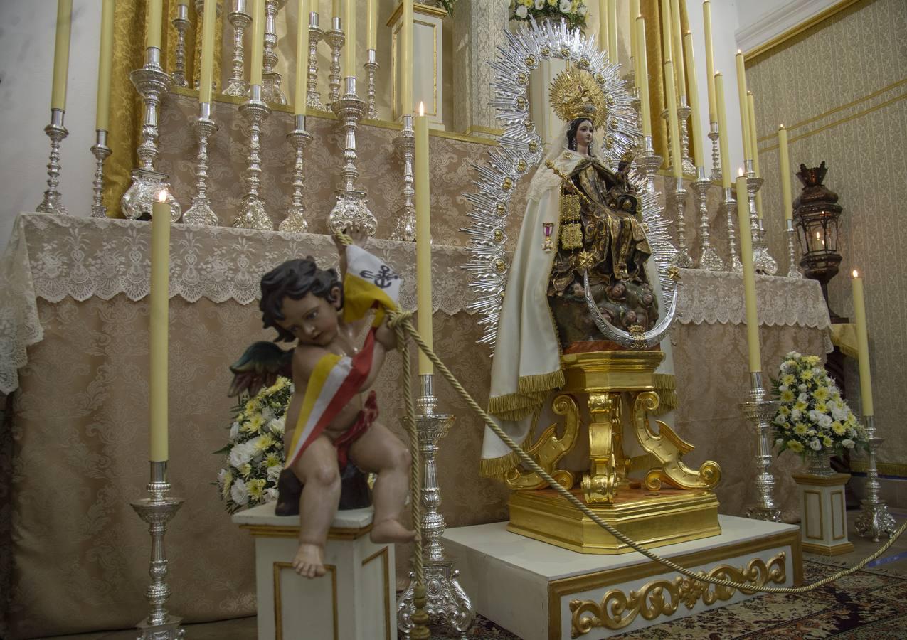 Altar de triduo y veneración del Carmen de Calatrava