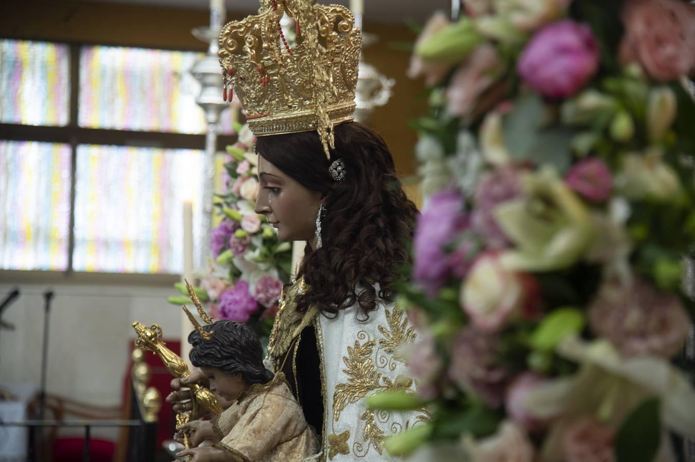 Veneración de la Virgen del Carmen de San Leandro