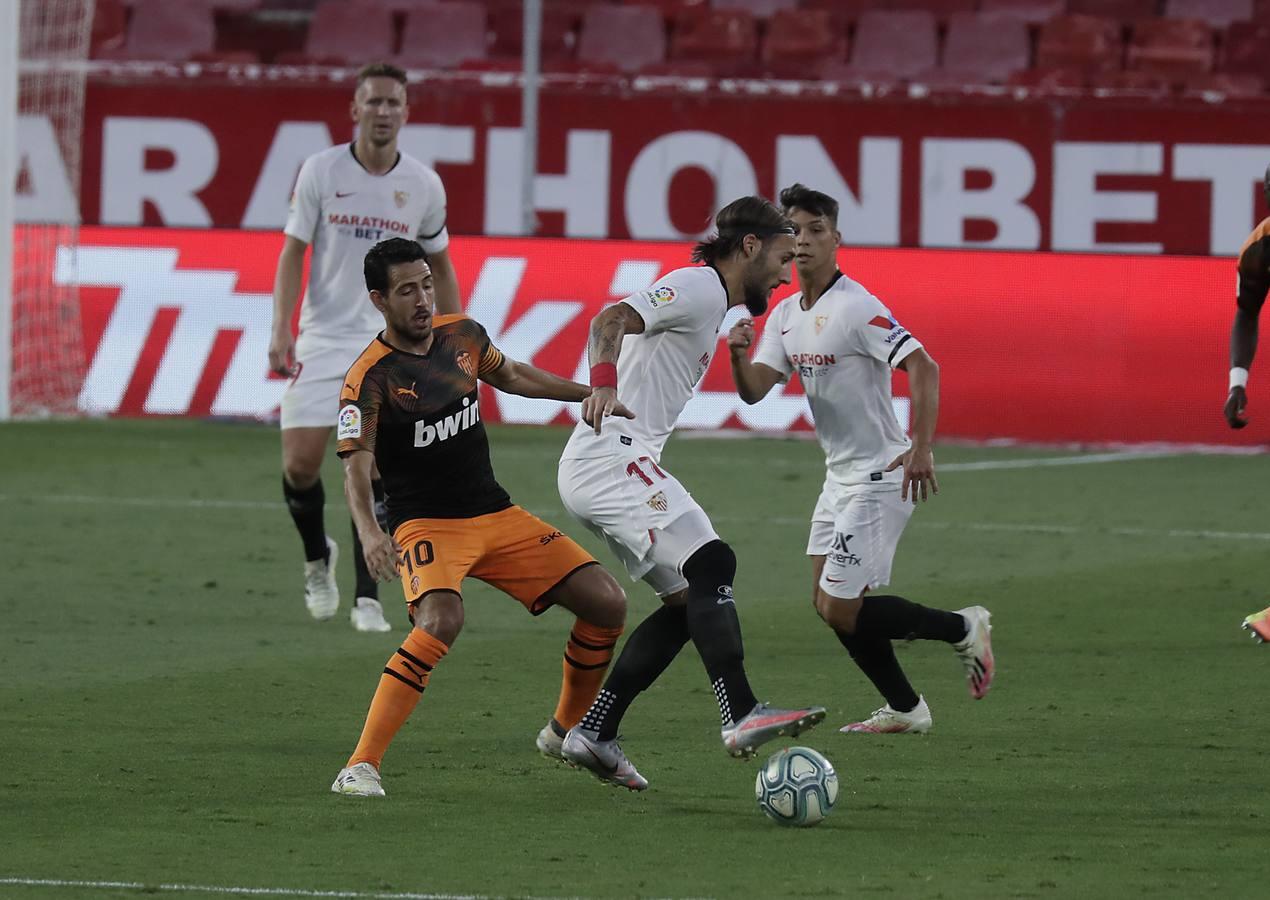 El partido entre el Sevilla y el Valencia, en imágenes