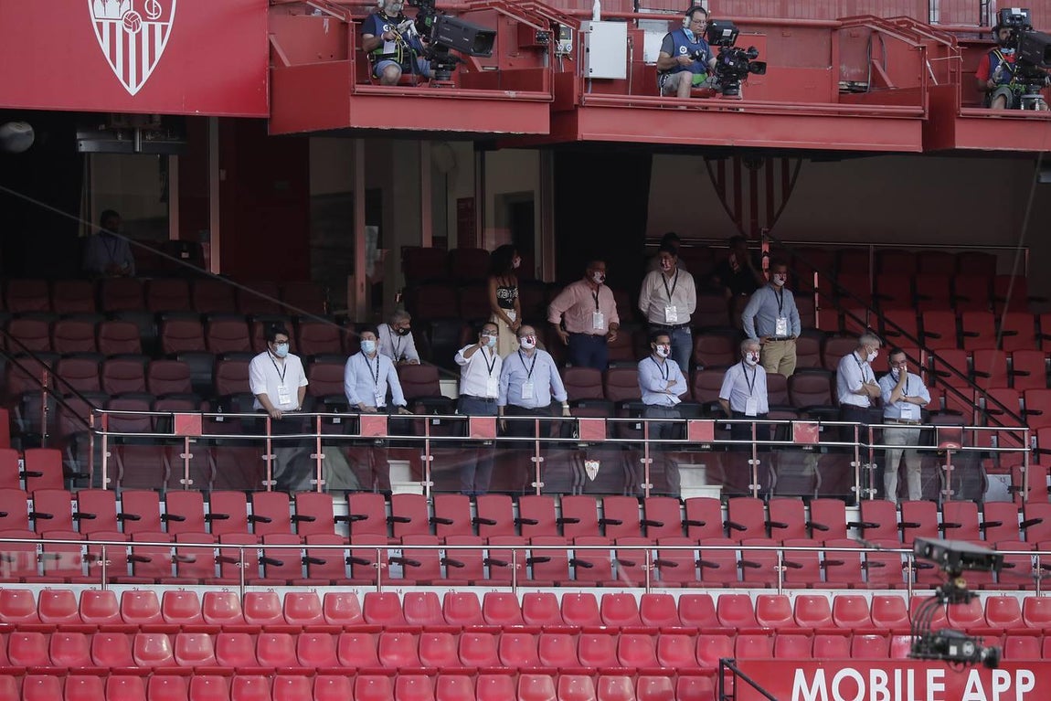 El partido entre el Sevilla y el Valencia, en imágenes