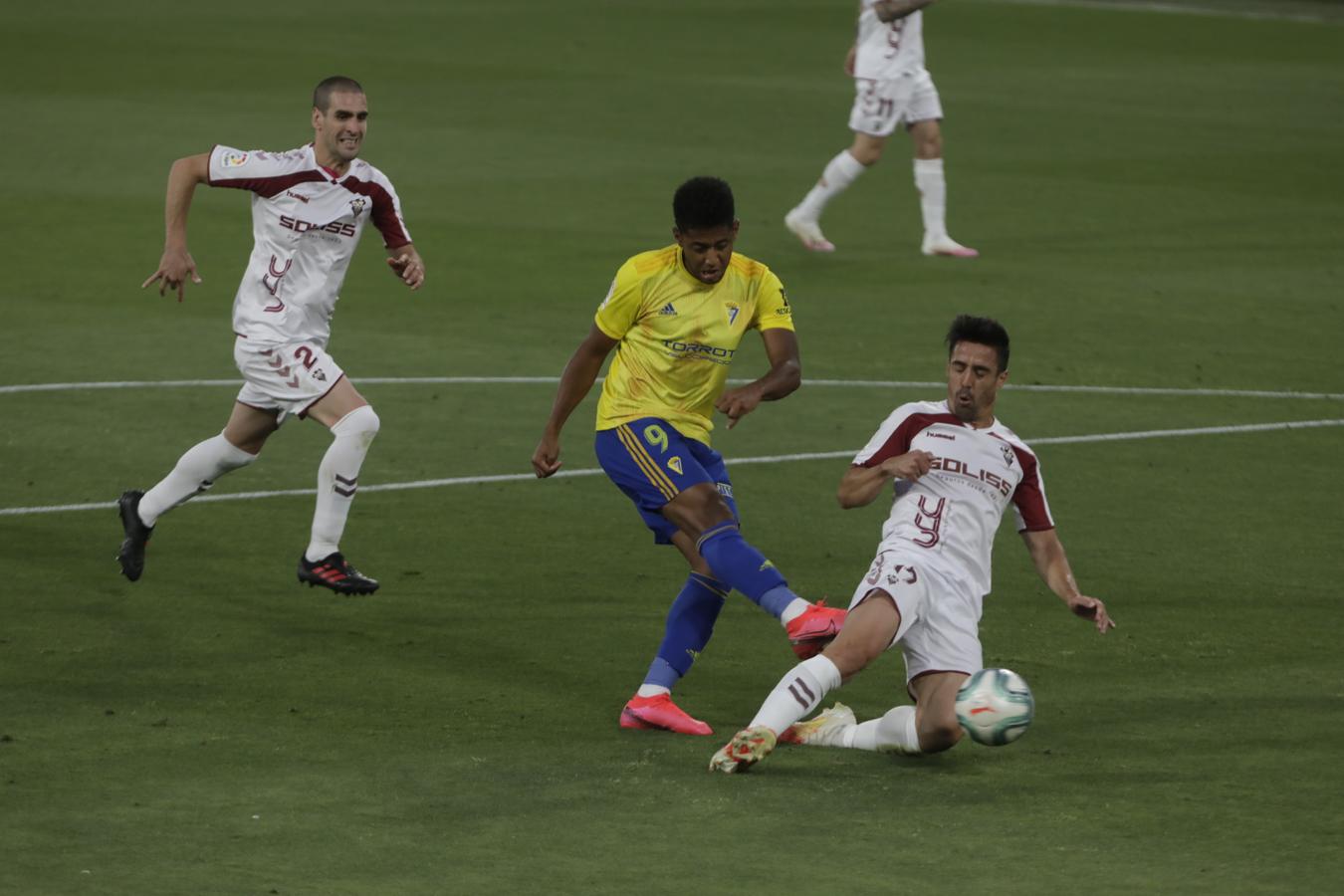 FOTOS: Cádiz-Albacete, último partido de la temporada