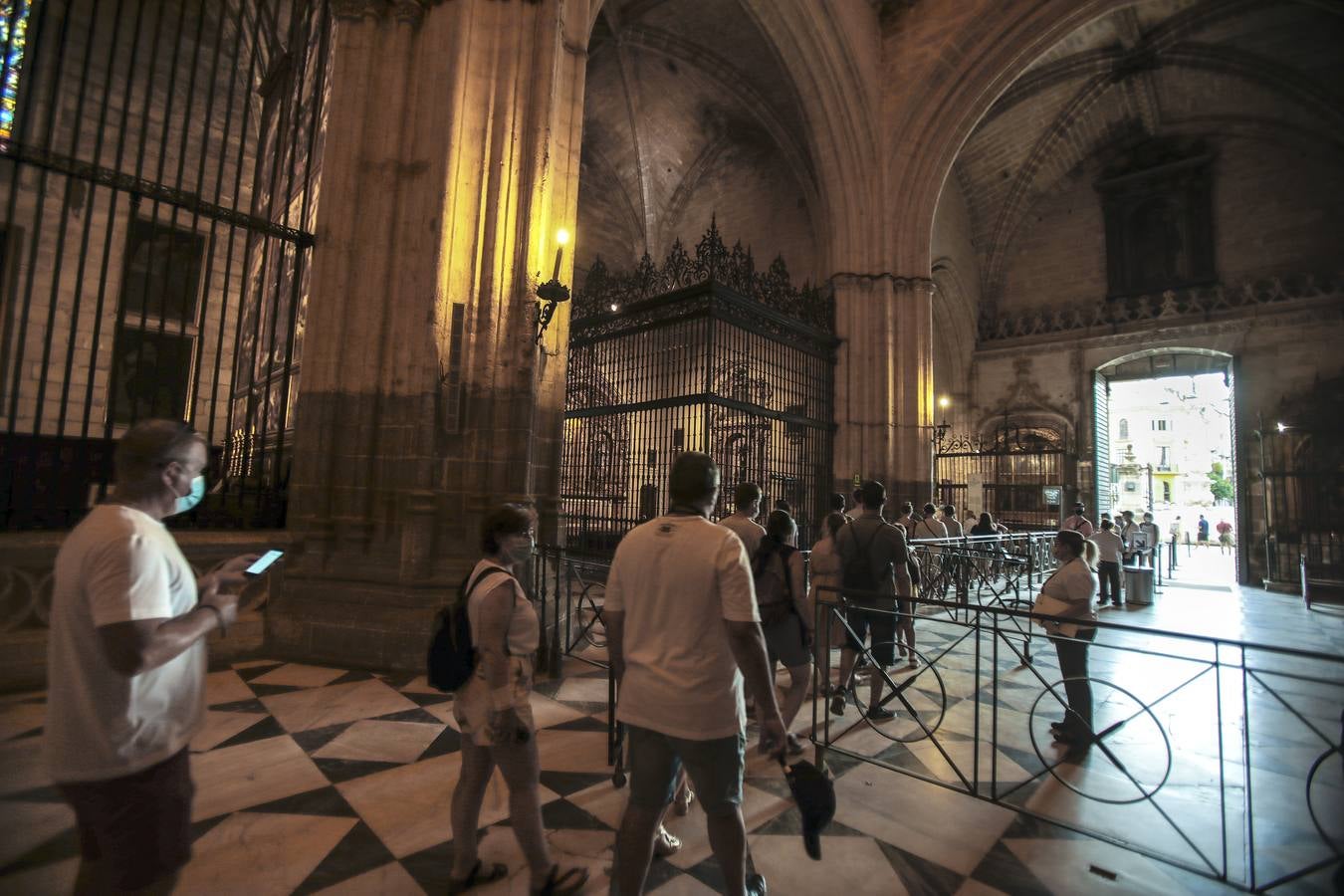 Reapertura de la Catedral de Sevilla a la visita cultural en grupos