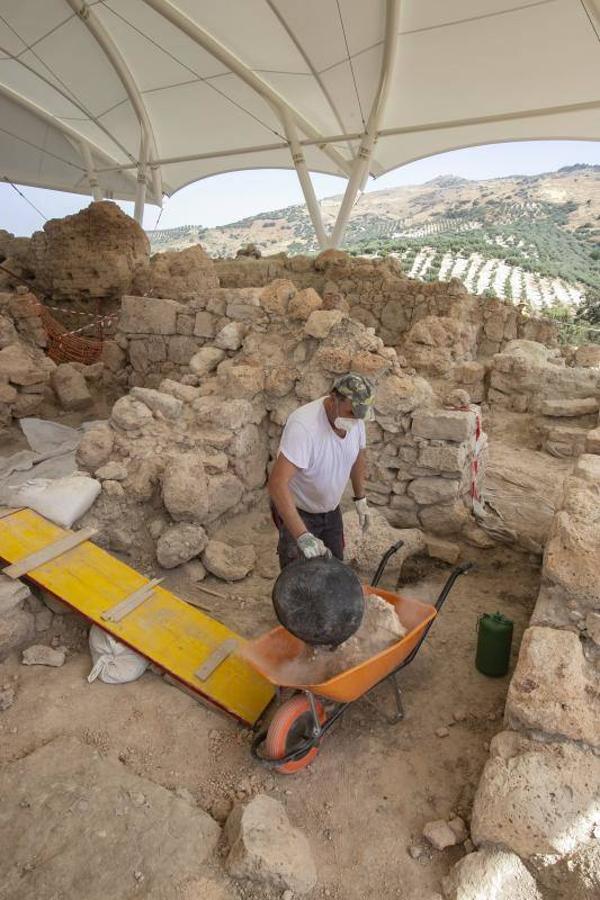 El yacimiento íbero del Cerro de la Merced en Cabra, en imágenes